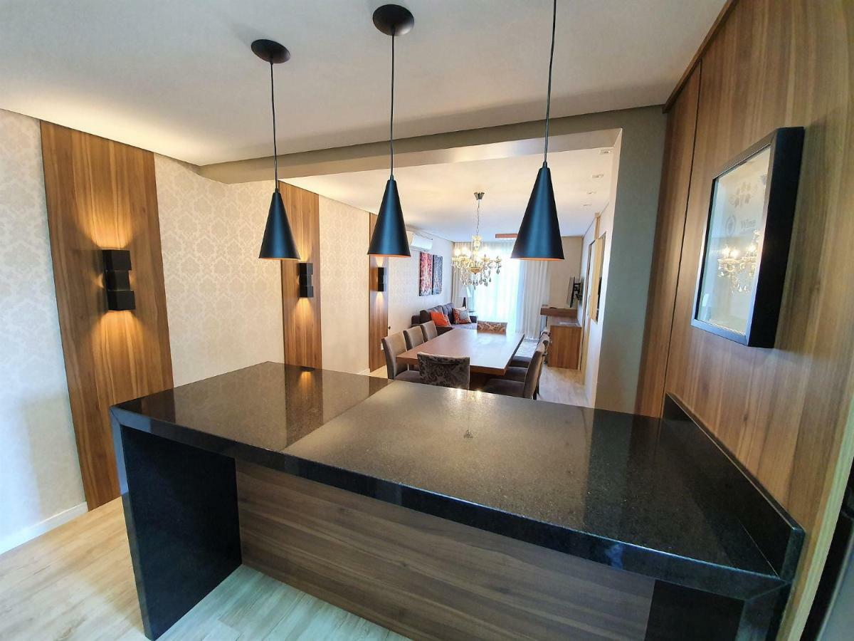 גראמדו Apto Luxo 800M R. Coberta | 2 Suites | Mobiliado מראה חיצוני תמונה
